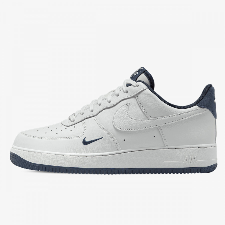  <center><b>Nike Air Force 1</b></center>