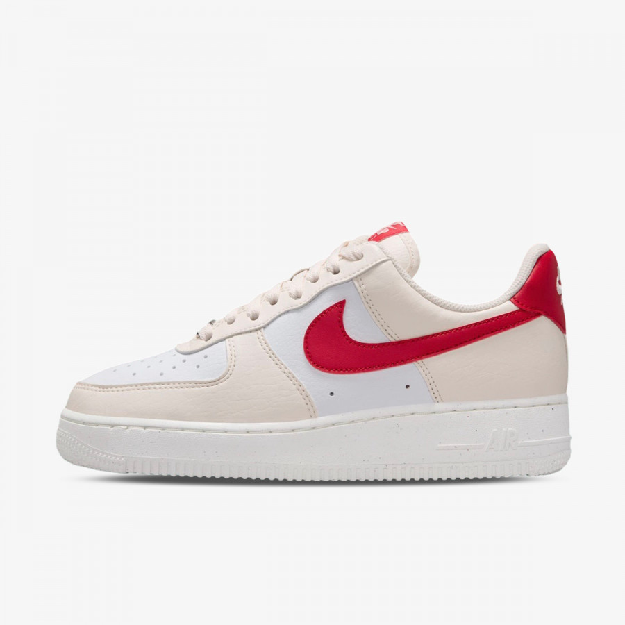  <center><b>Nike Air Force 1</b></center>