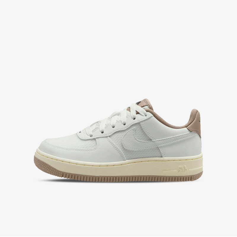 NIKE Superge AIR FORCE 1 LV8 4 BG 